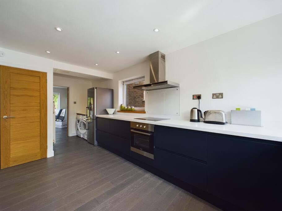Stylish Cotswold Parking Peaceful Garden Villa Winchcombe Exterior photo