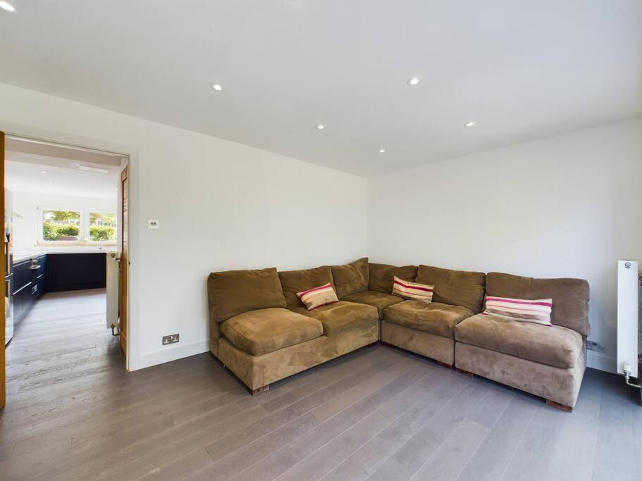 Stylish Cotswold Parking Peaceful Garden Villa Winchcombe Exterior photo