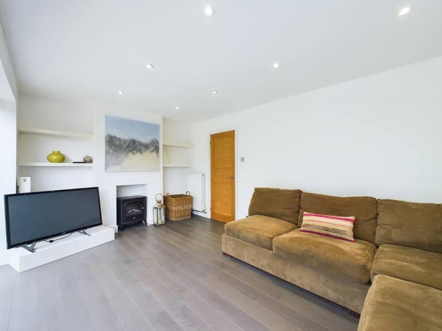 Stylish Cotswold Parking Peaceful Garden Villa Winchcombe Exterior photo